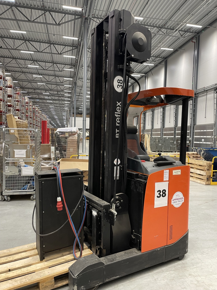 TOYOTA BT-RRE 160E - شاحنة مناوِلة: صورة 5 TOYOTA BT-RRE 160E - شاحنة مناوِلة: صورة 5