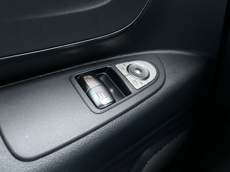 فان المدمجة Mercedes-Benz Vito 111 CDI 115pk E6 XL Extra Lang 3p Lease €246 p/m, Airco, Camera, laadbrug,  onderhoudshistorie aanwezig: صورة 13