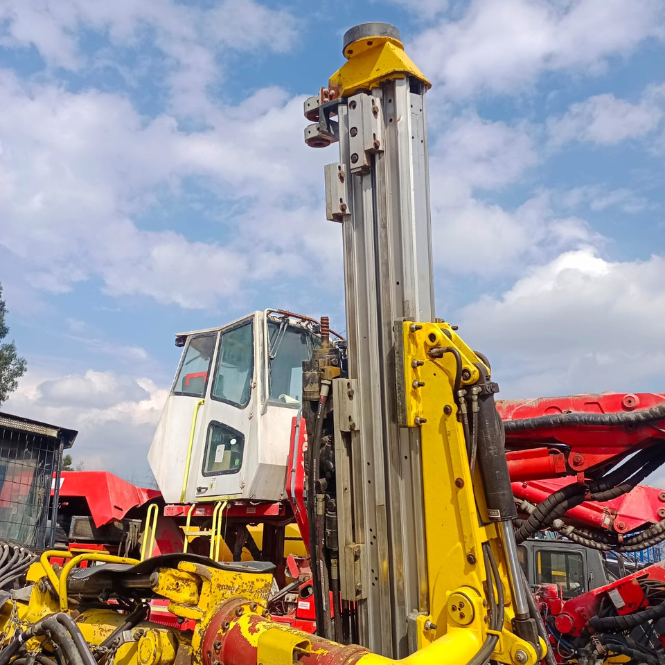 EPIROC BOOMER S1D - آلة التعدين: صورة 1 EPIROC BOOMER S1D - آلة التعدين: صورة 1