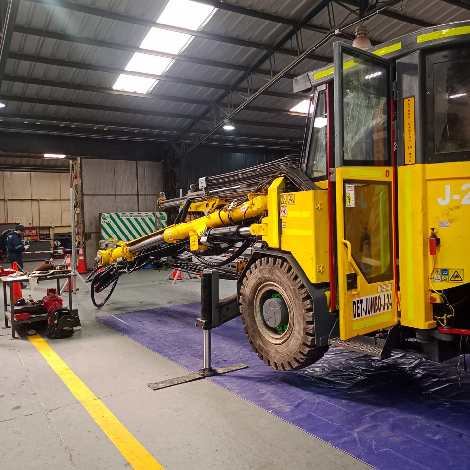 EPIROC BOOMER S2C - آلة حفر موجهة: صورة 5 EPIROC BOOMER S2C - آلة حفر موجهة: صورة 5