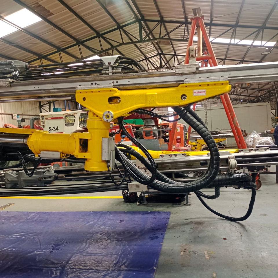 EPIROC BOOMER S2C - آلة حفر موجهة: صورة 4 EPIROC BOOMER S2C - آلة حفر موجهة: صورة 4