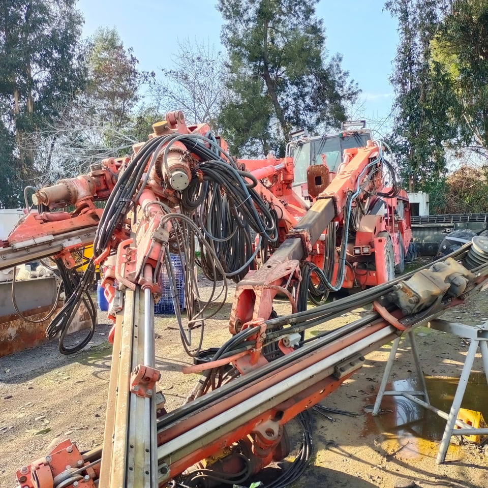 Sandvik DT1131-SC DT1230i - آلة التعدين: صورة 4 Sandvik DT1131-SC DT1230i - آلة التعدين: صورة 4