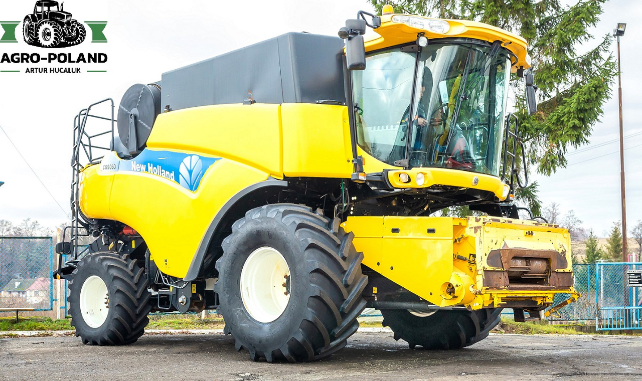 NEW HOLLAND CR 9060 - 2008 - 2554 h + HEDER 6,09 M - حصادة موحَّدة: صورة 1 NEW HOLLAND CR 9060 - 2008 - 2554 h + HEDER 6,09 M - حصادة موحَّدة: صورة 1