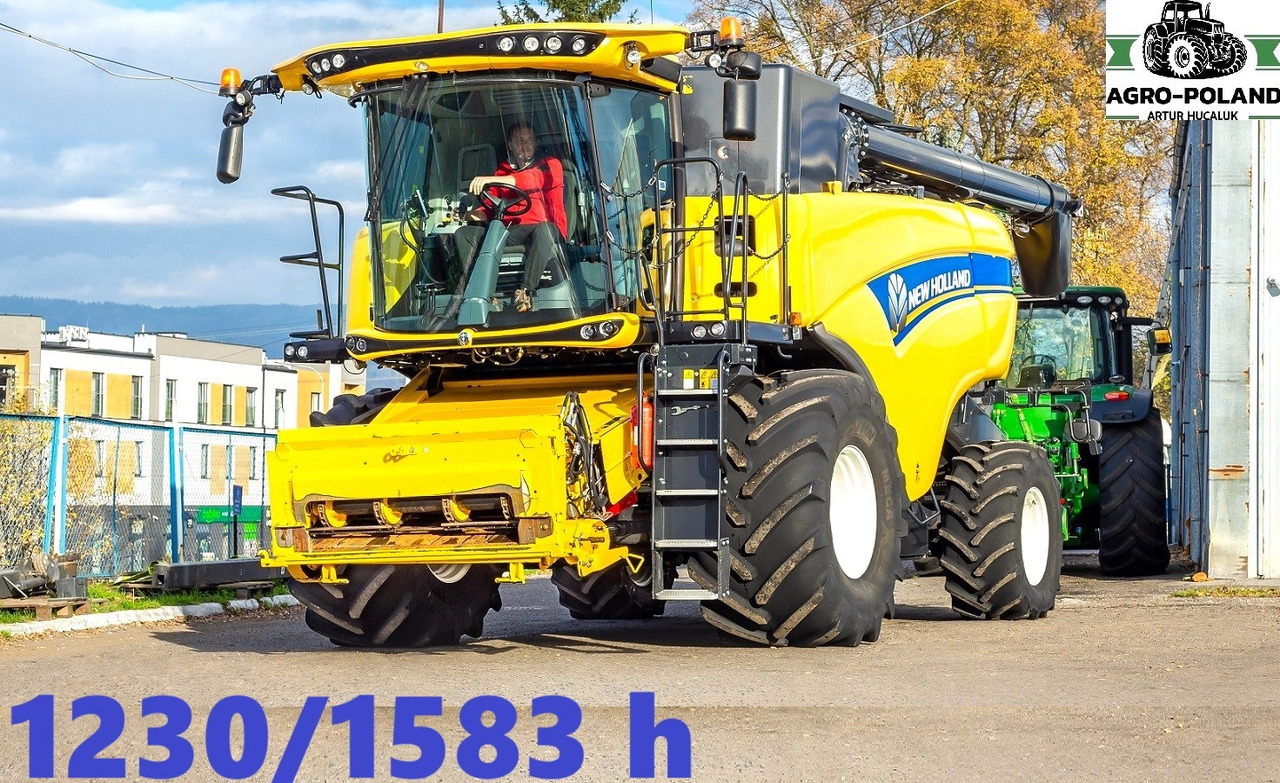 NEW HOLLAND CX 8.90 - 1230/1583 h + GPS-AUTOPILOT + VARIO 7,62 M - 2018 ROK - حصادة موحَّدة: صورة 2 NEW HOLLAND CX 8.90 - 1230/1583 h + GPS-AUTOPILOT + VARIO 7,62 M - 2018 ROK - حصادة موحَّدة: صورة 2