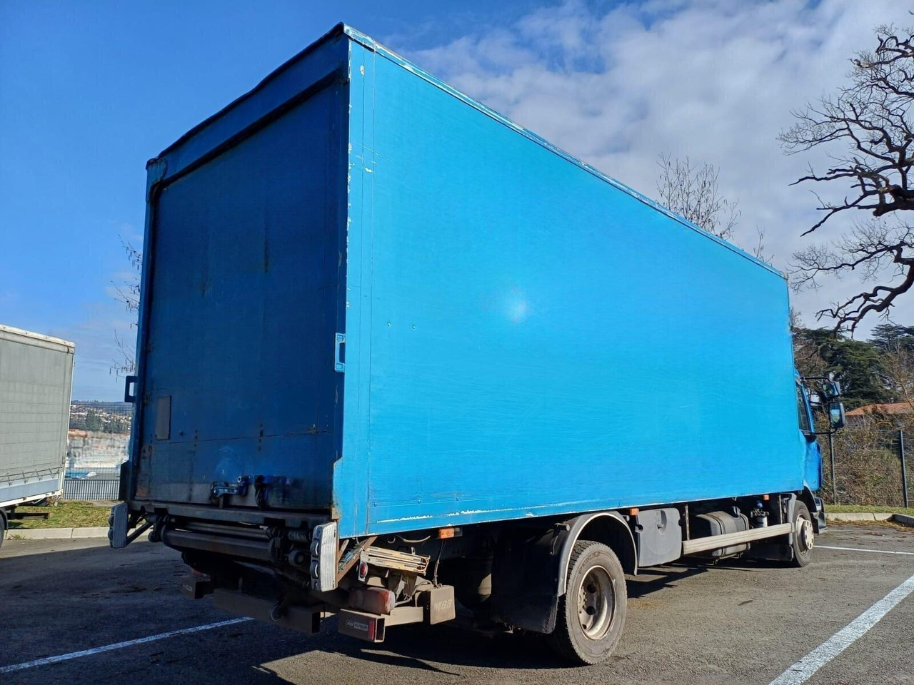 RENAULT MIDLUM 12.270 - شاحنة مقفلة: صورة 3 RENAULT MIDLUM 12.270 - شاحنة مقفلة: صورة 3