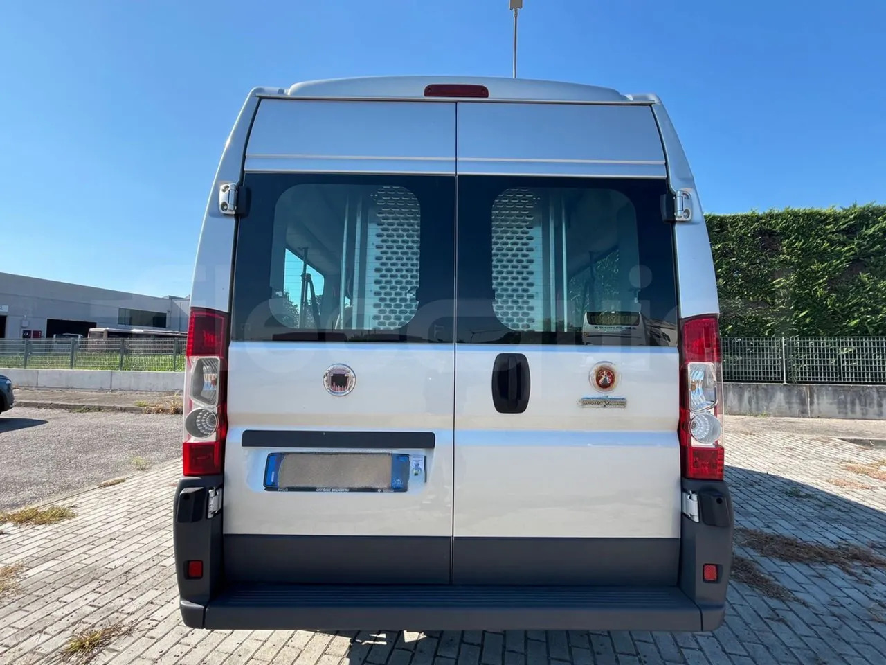 Fiat Ducato - حافلة سوبربان: صورة 5 Fiat Ducato - حافلة سوبربان: صورة 5
