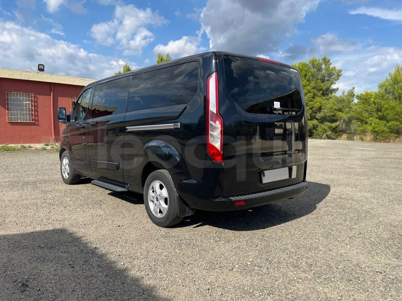 Ford Tourneo Custom Ford Tourneo Custom: صورة 8 Ford Tourneo Custom Ford Tourneo Custom: صورة 8