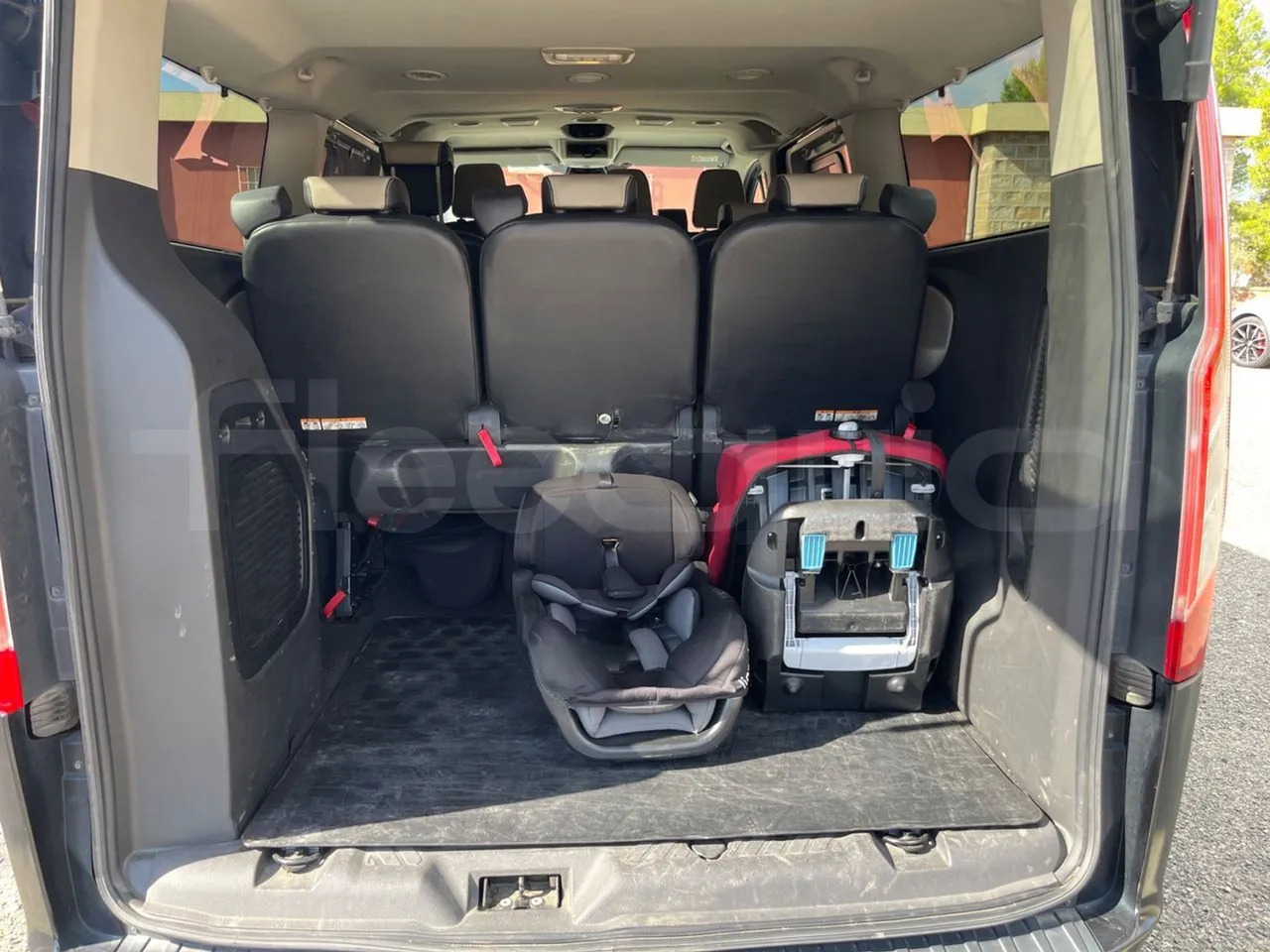 Ford Tourneo Custom Ford Tourneo Custom: صورة 7 Ford Tourneo Custom Ford Tourneo Custom: صورة 7