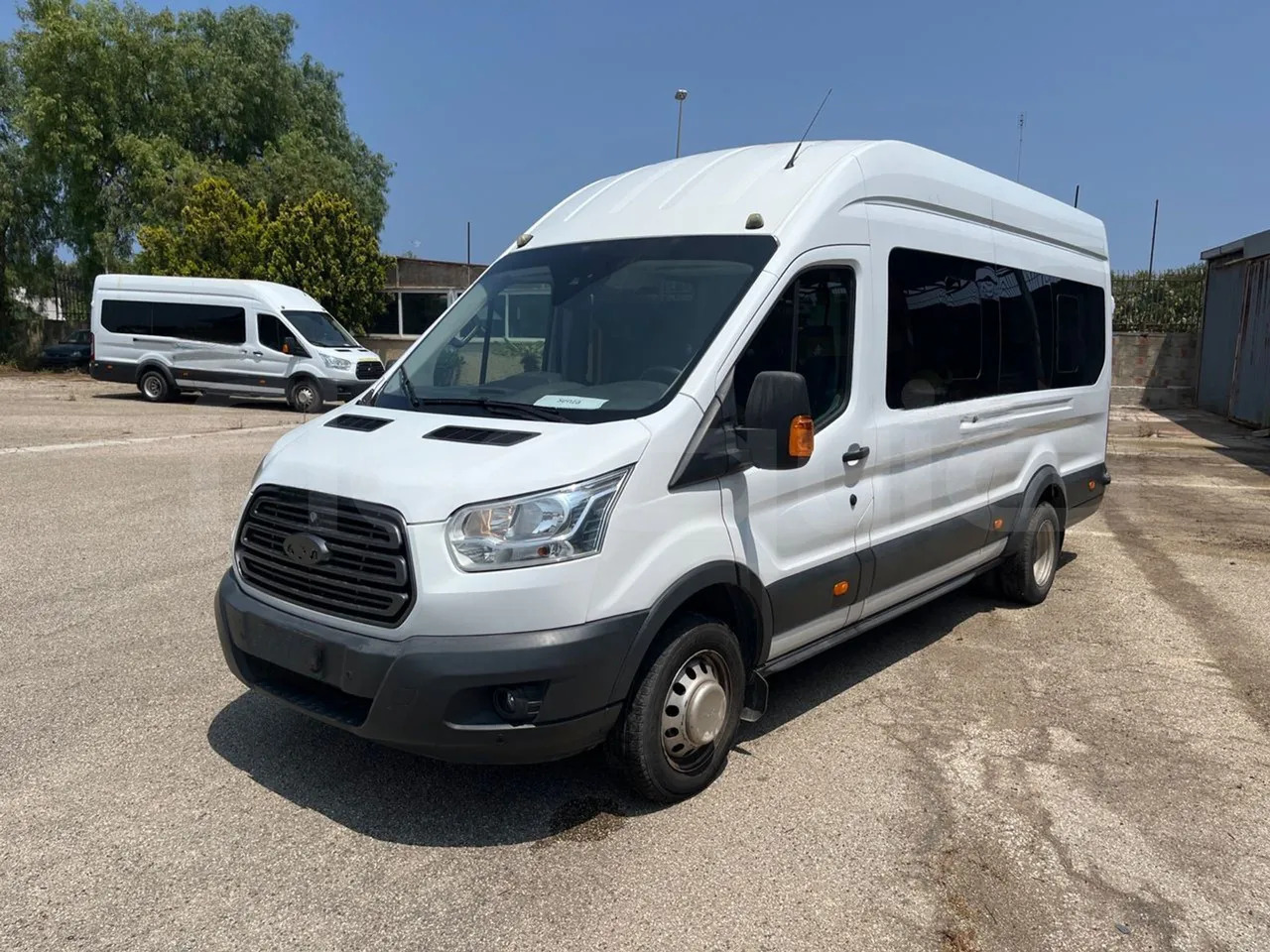 Ford Transit - حافلة صغيرة, ميكروباص: صورة 4 Ford Transit - حافلة صغيرة, ميكروباص: صورة 4
