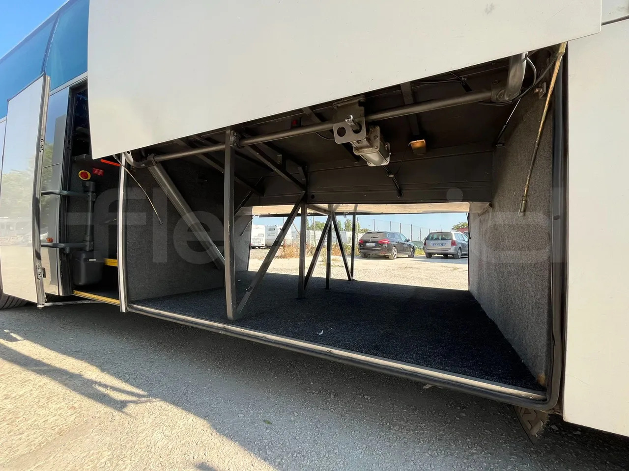 مركبة كوتش Irizar Scania Century: صورة 15 مركبة كوتش Irizar Scania Century: صورة 15