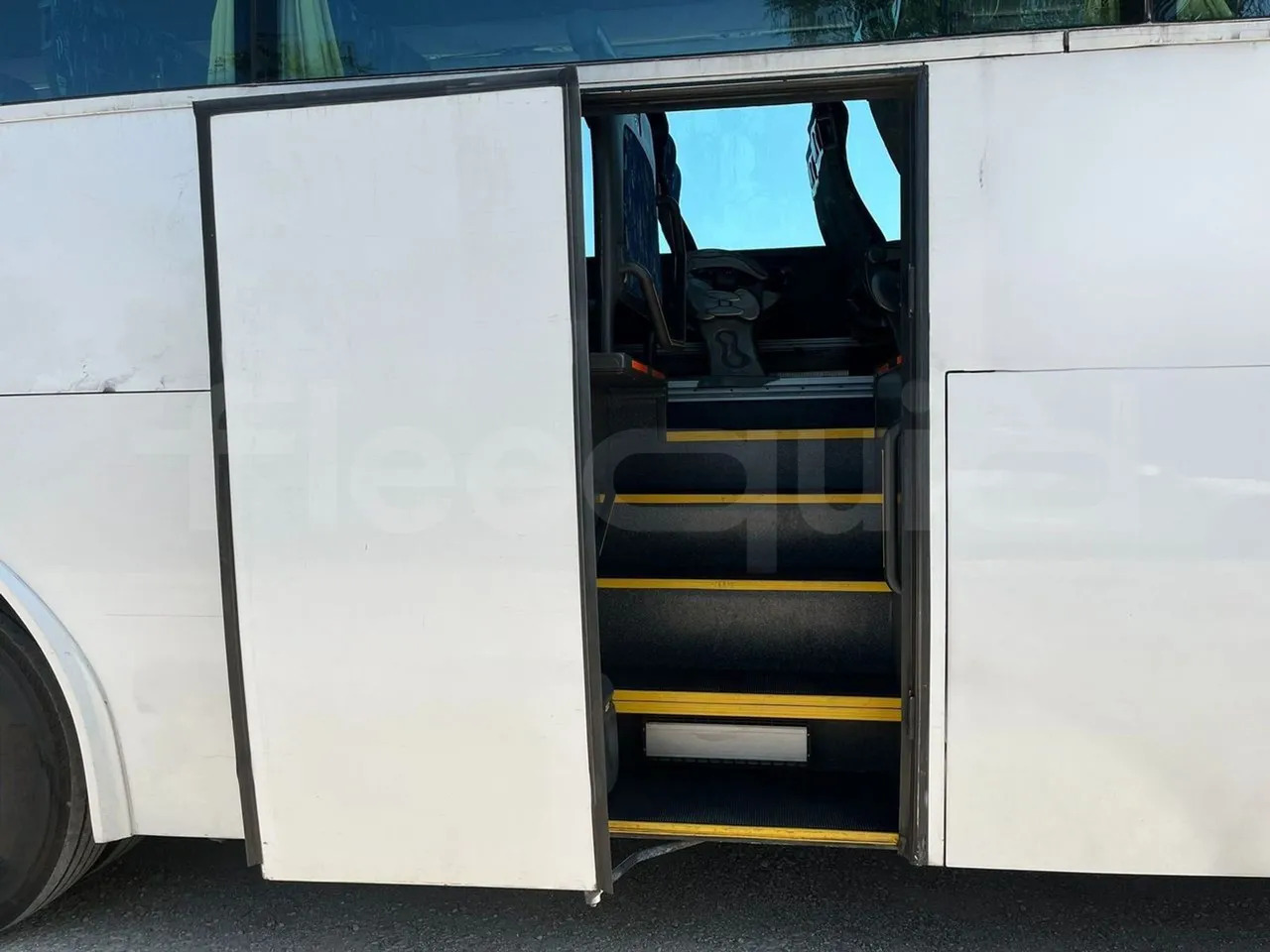 مركبة كوتش Irizar Scania Century: صورة 13 مركبة كوتش Irizar Scania Century: صورة 13