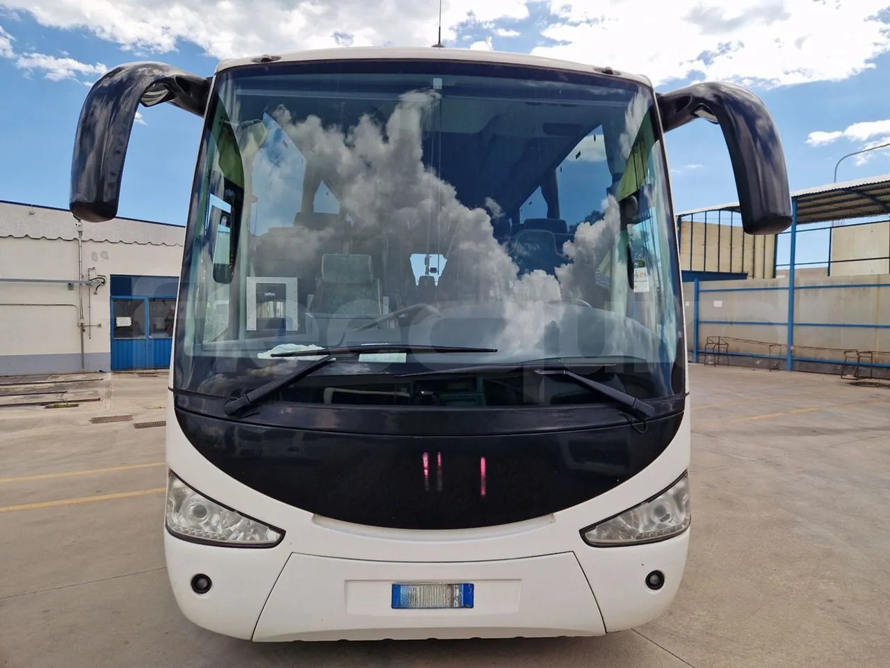 Irizar Scania - مركبة كوتش: صورة 2 Irizar Scania - مركبة كوتش: صورة 2