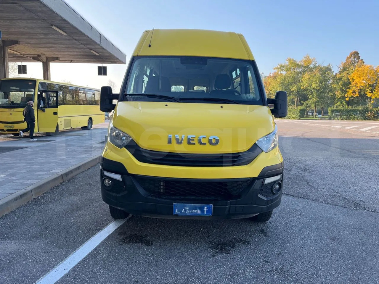 Iveco Daily - حافلة مدرسية, حافلة صغيرة: صورة 2 Iveco Daily - حافلة مدرسية, حافلة صغيرة: صورة 2