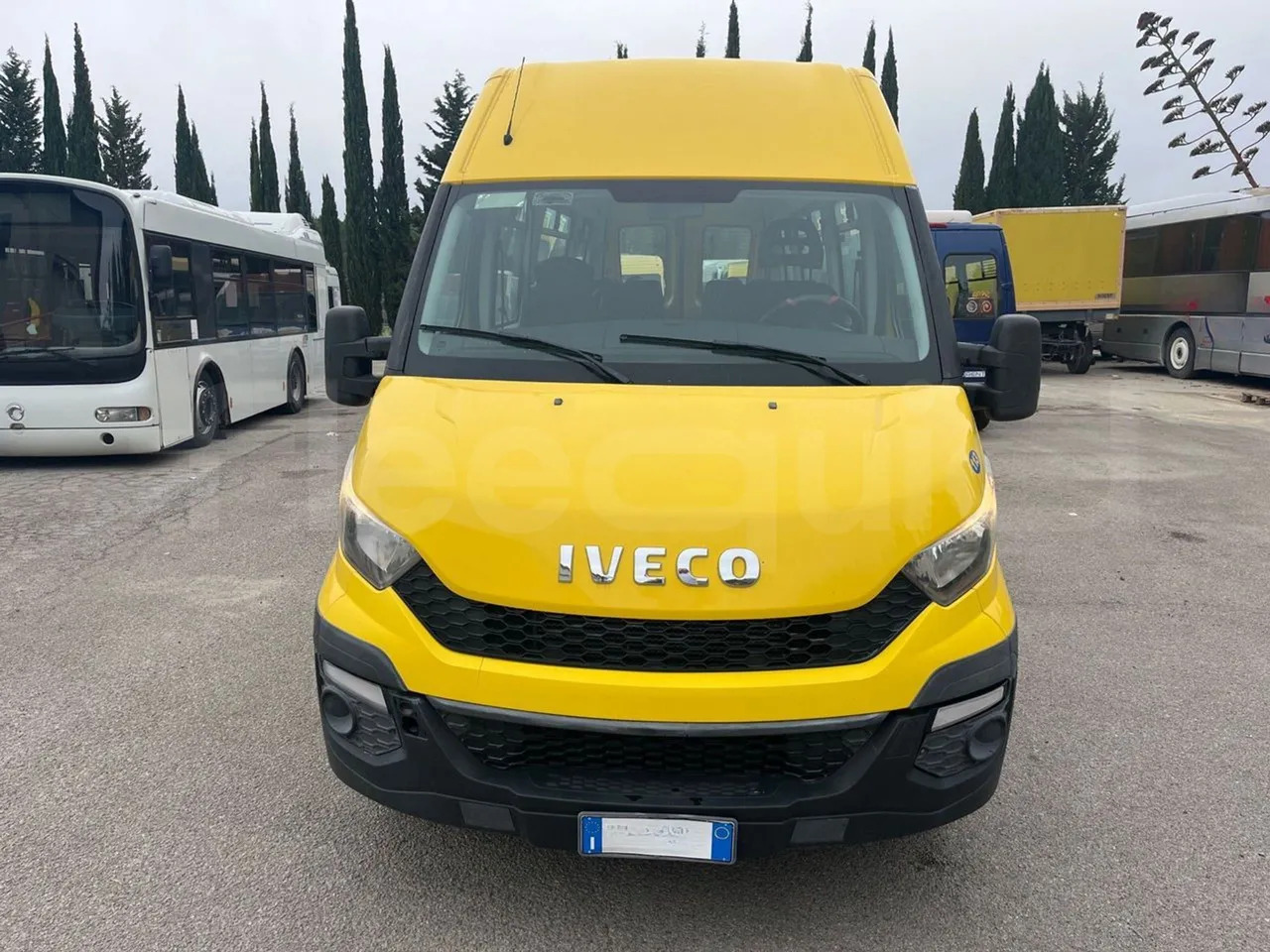 Iveco Daily - حافلة صغيرة, ميكروباص: صورة 2 Iveco Daily - حافلة صغيرة, ميكروباص: صورة 2