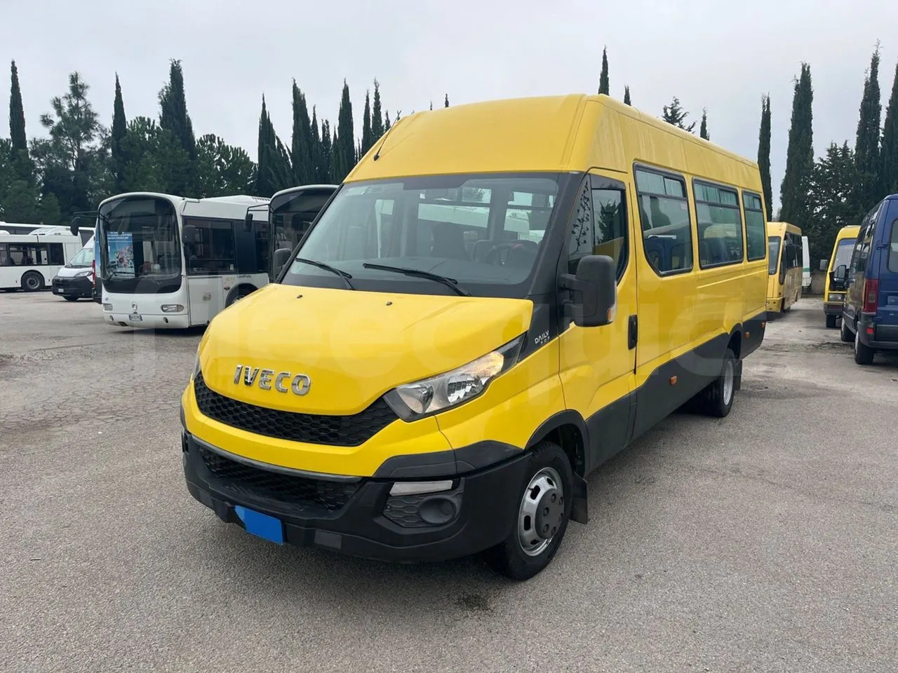 Iveco Daily - حافلة صغيرة, ميكروباص: صورة 4 Iveco Daily - حافلة صغيرة, ميكروباص: صورة 4