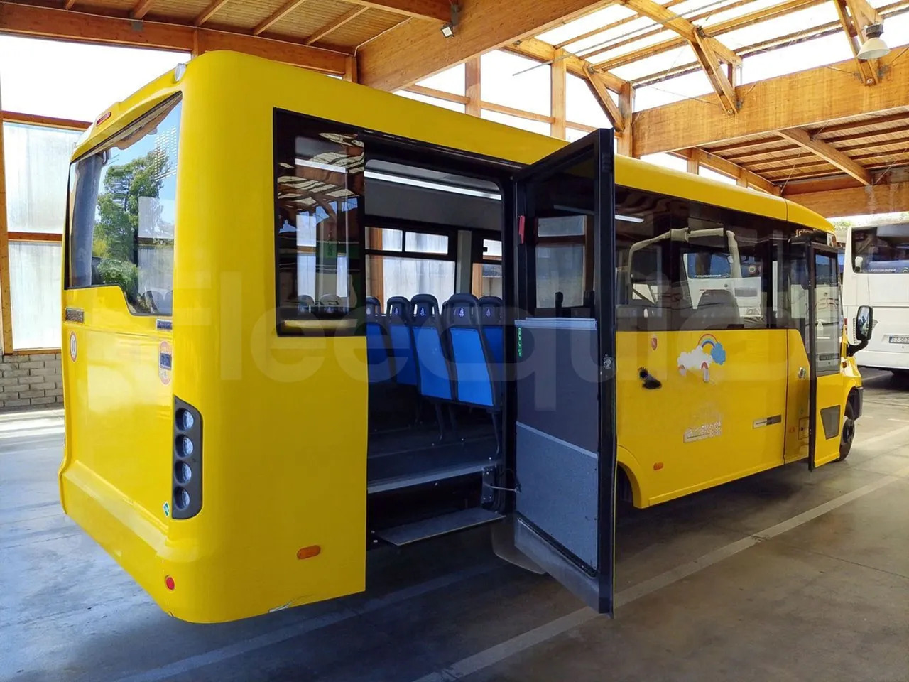 حافلة مدرسية Iveco Indcar: صورة 8 حافلة مدرسية Iveco Indcar: صورة 8