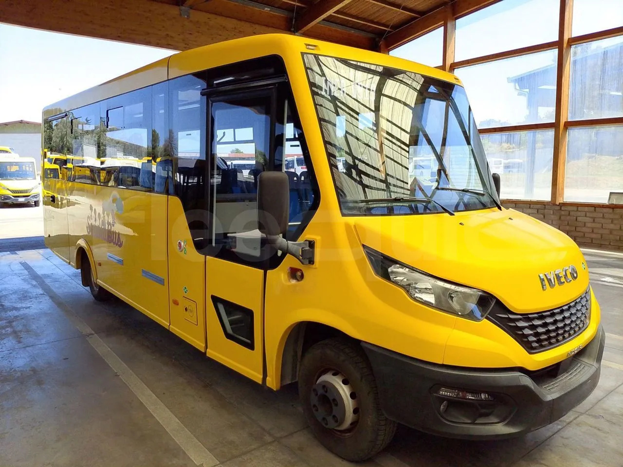 Iveco Indcar - حافلة مدرسية: صورة 1 Iveco Indcar - حافلة مدرسية: صورة 1