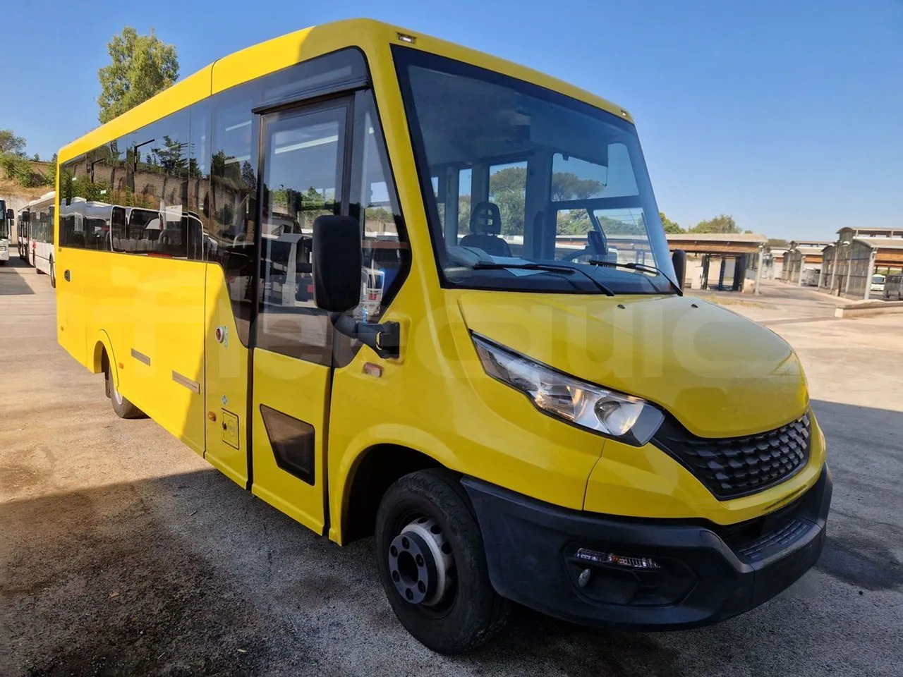 Iveco Indcar - حافلة مدرسية: صورة 1 Iveco Indcar - حافلة مدرسية: صورة 1