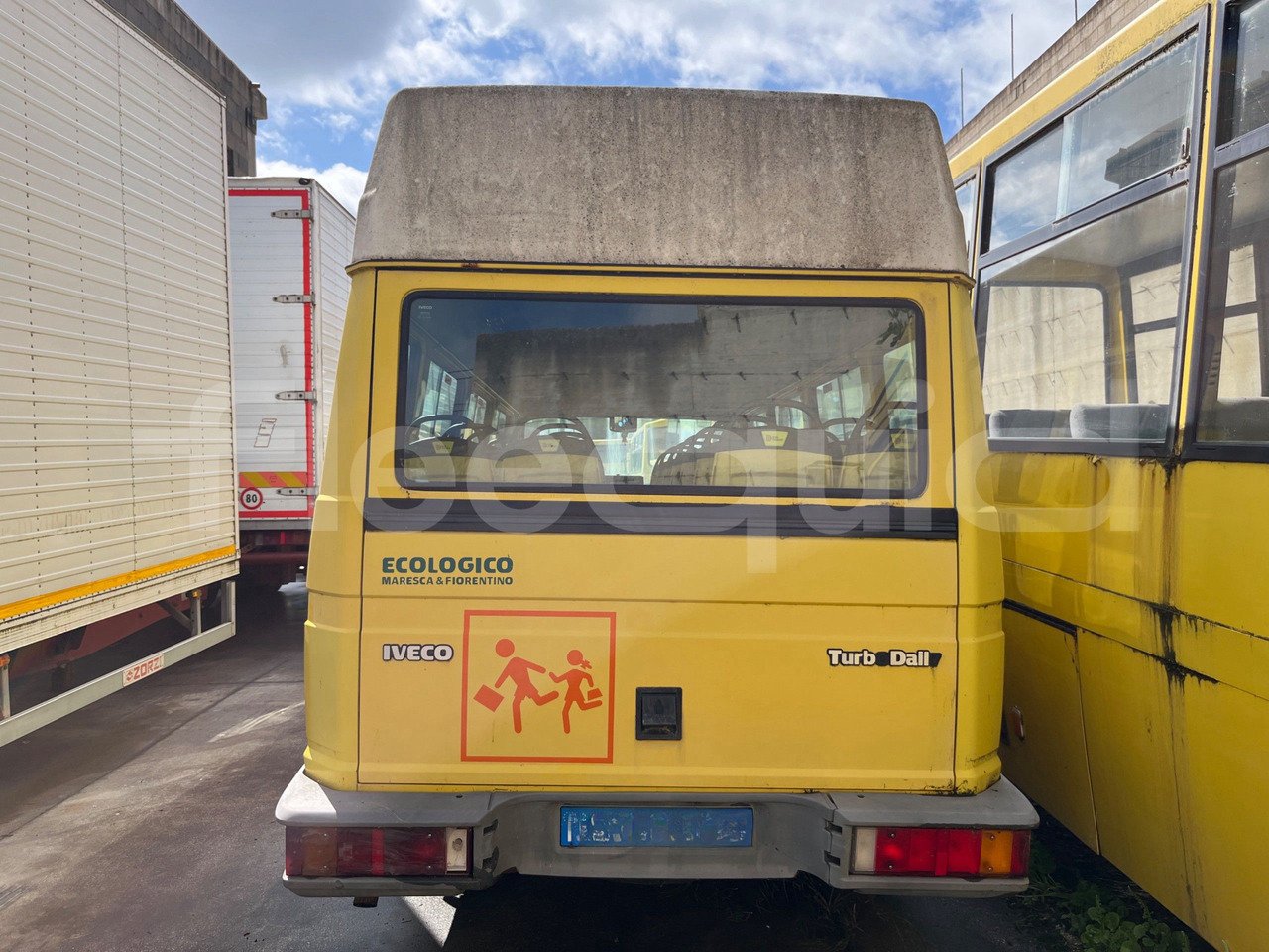Iveco Turbo Daily - حافلة مدرسية: صورة 4 Iveco Turbo Daily - حافلة مدرسية: صورة 4