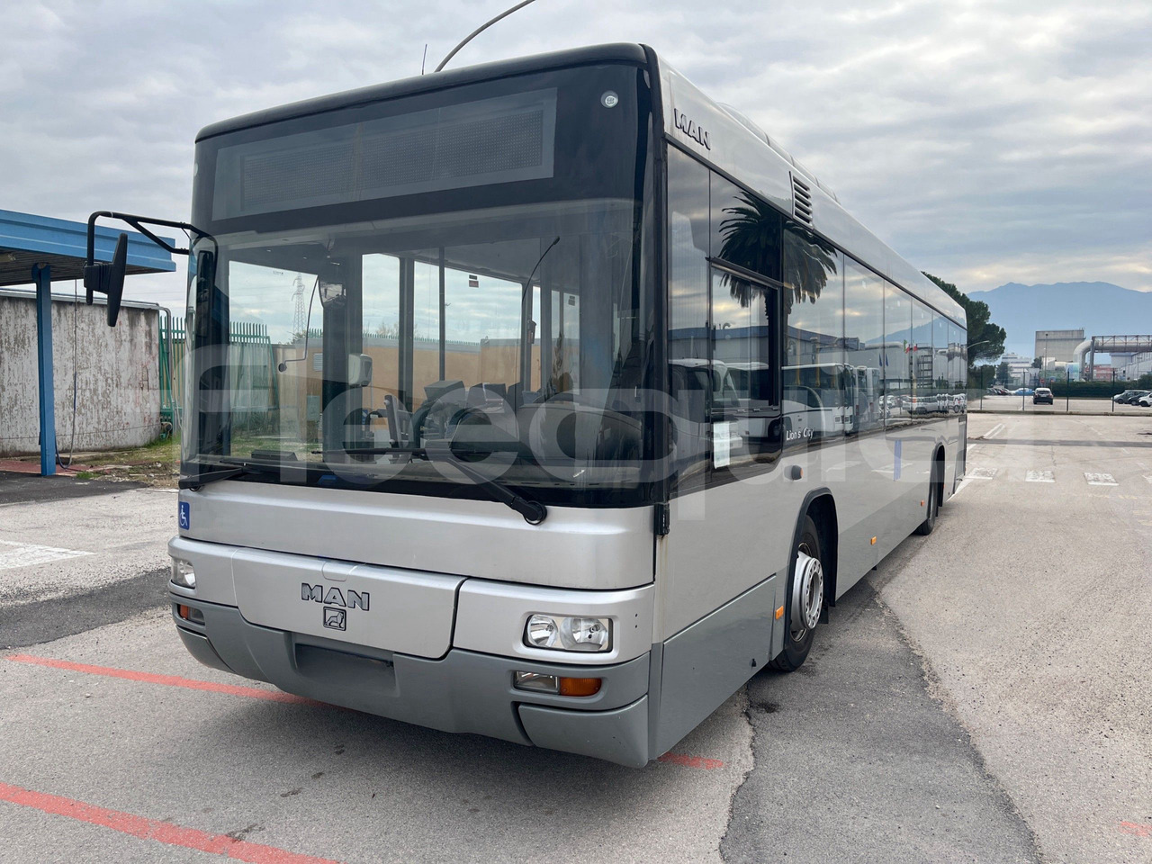 Man Lion's Classic - حافلة سوبربان: صورة 3 Man Lion's Classic - حافلة سوبربان: صورة 3