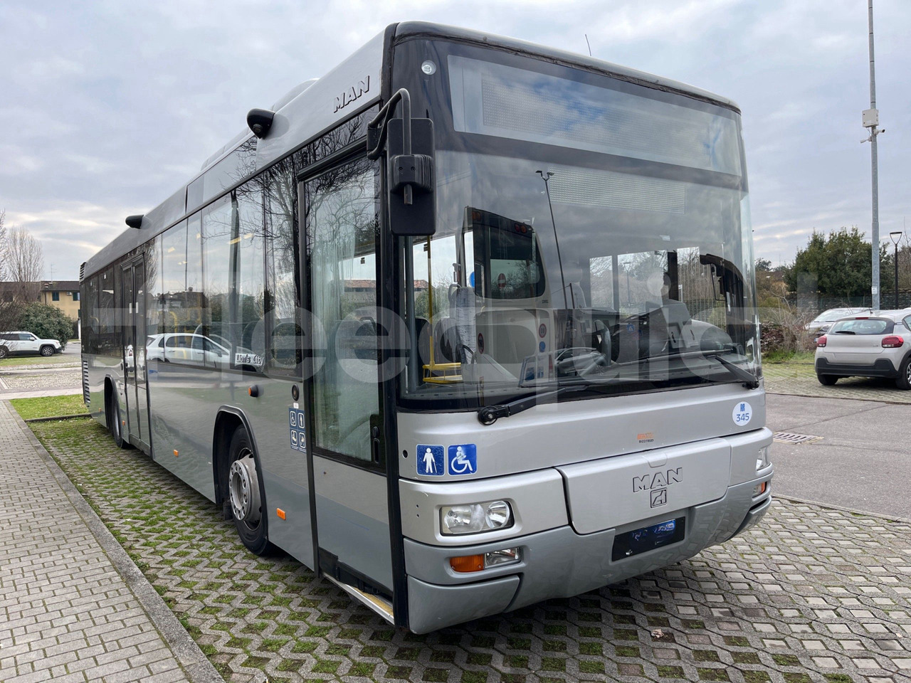 Man Lion's Classic - حافلة سوبربان: صورة 1 Man Lion's Classic - حافلة سوبربان: صورة 1