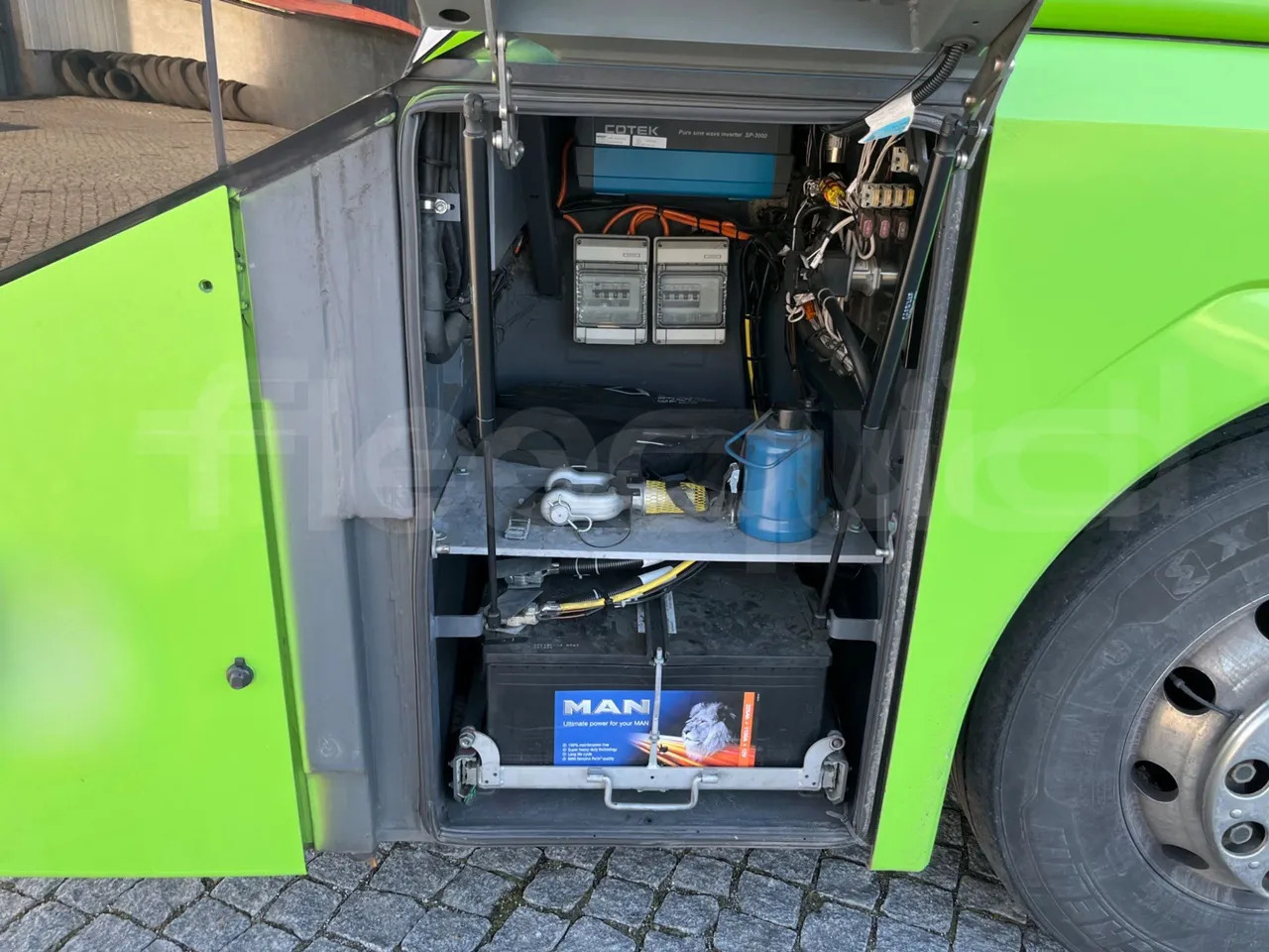 Man Lion's Coach Man Lion's Coach: صورة 17