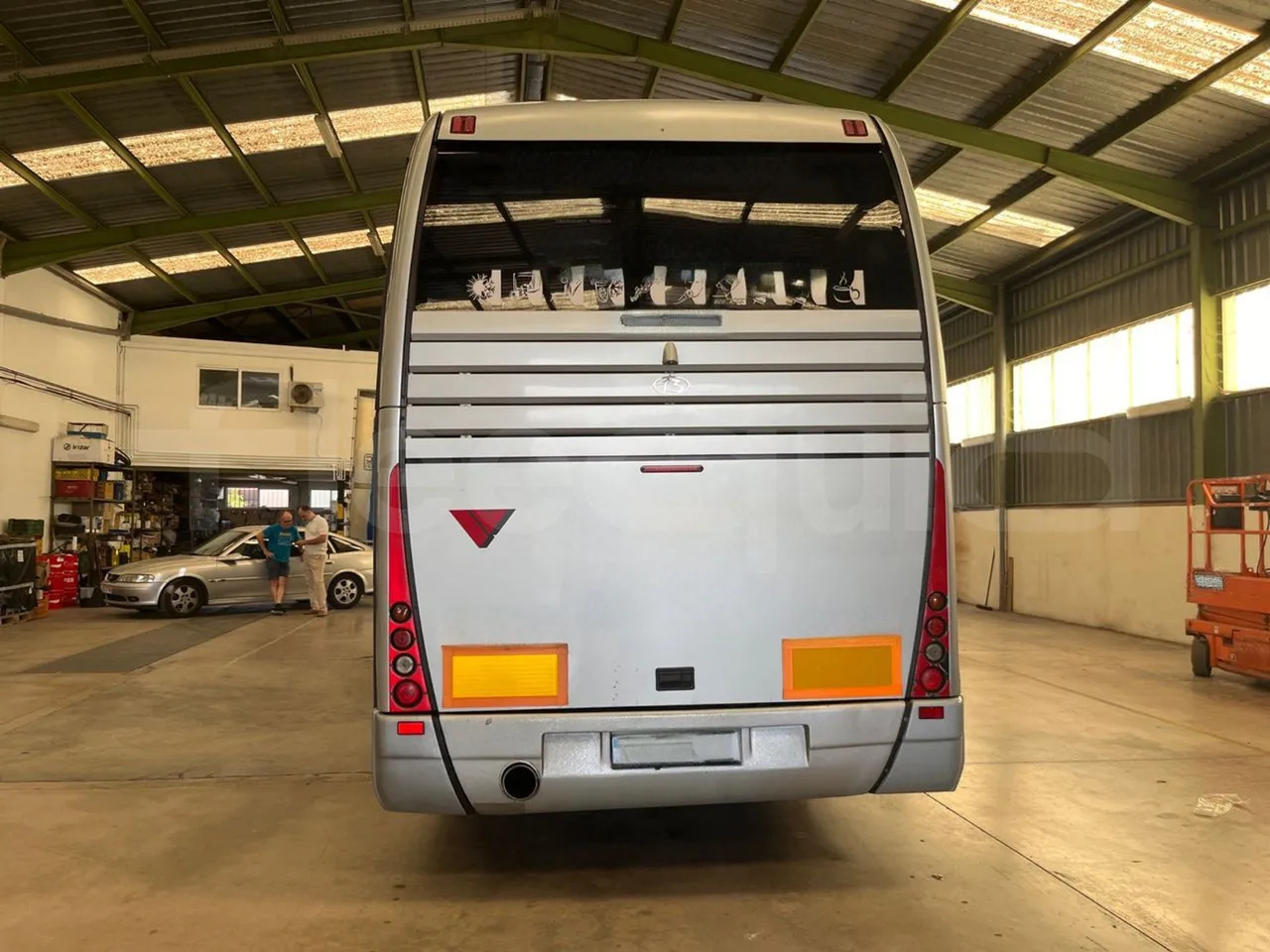 Man Ratio - مركبة كوتش: صورة 5 Man Ratio - مركبة كوتش: صورة 5