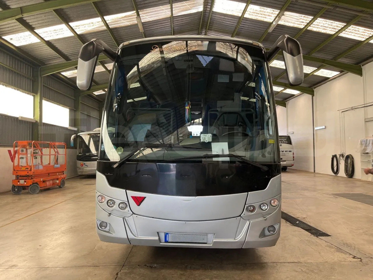 Man Ratio - مركبة كوتش: صورة 2 Man Ratio - مركبة كوتش: صورة 2