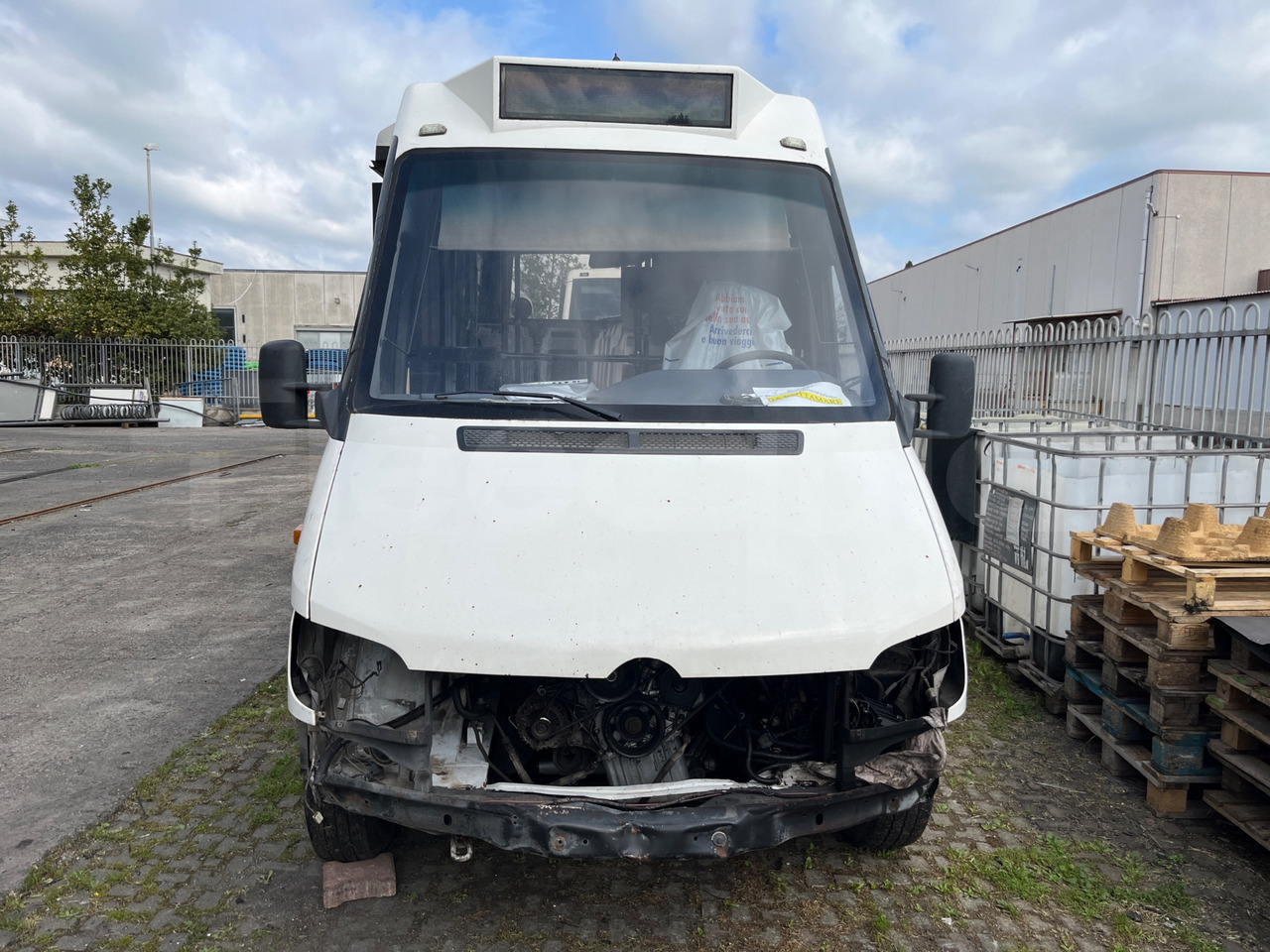 Mercedes-Benz 414T - حافلة صغيرة, ميكروباص: صورة 2 Mercedes-Benz 414T - حافلة صغيرة, ميكروباص: صورة 2