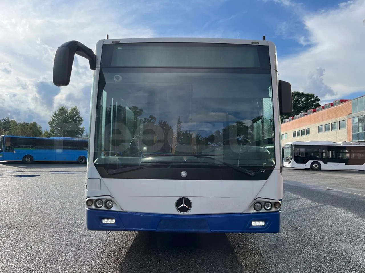 Mercedes-Benz Conecto - حافلة المدينة: صورة 2 Mercedes-Benz Conecto - حافلة المدينة: صورة 2