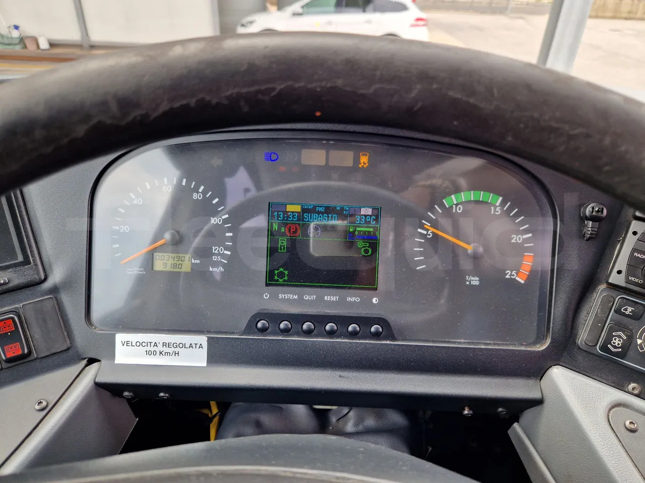 Mercedes-Benz Tourismo - مركبة كوتش: صورة 3 Mercedes-Benz Tourismo - مركبة كوتش: صورة 3