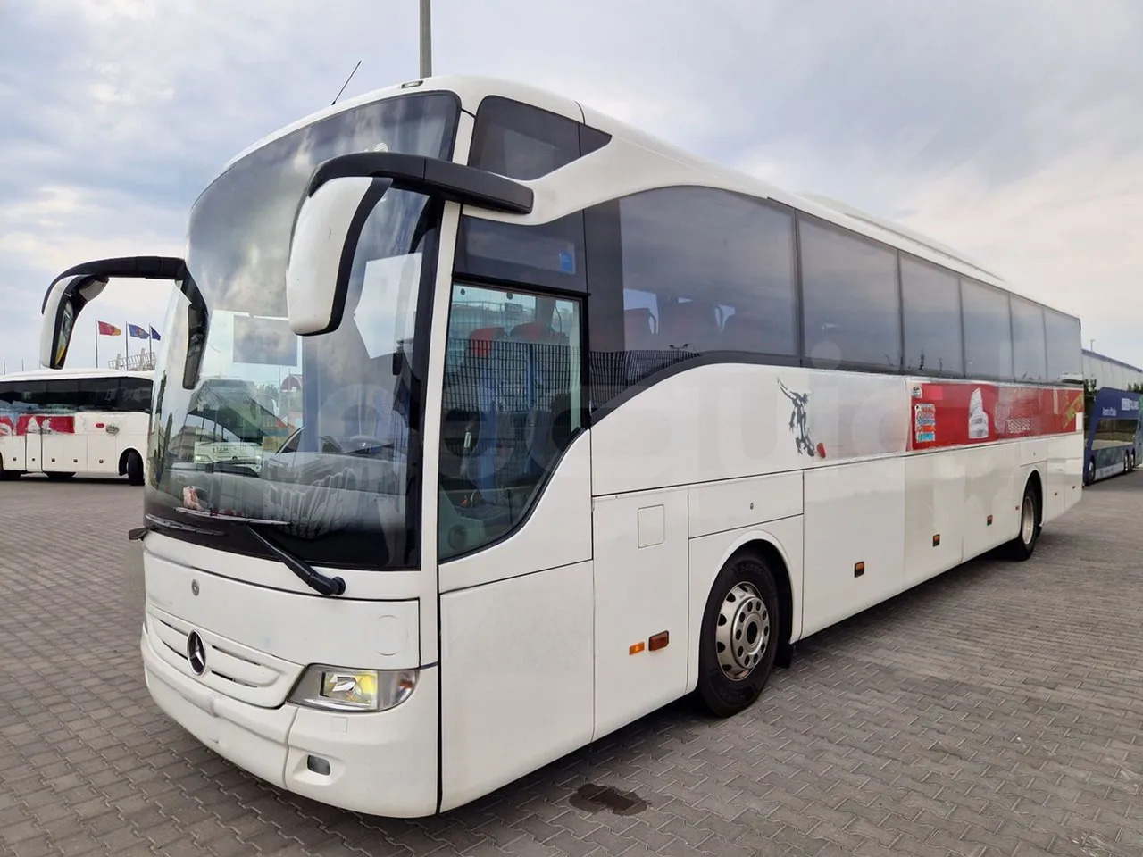 Mercedes-Benz Tourismo - مركبة كوتش: صورة 4 Mercedes-Benz Tourismo - مركبة كوتش: صورة 4