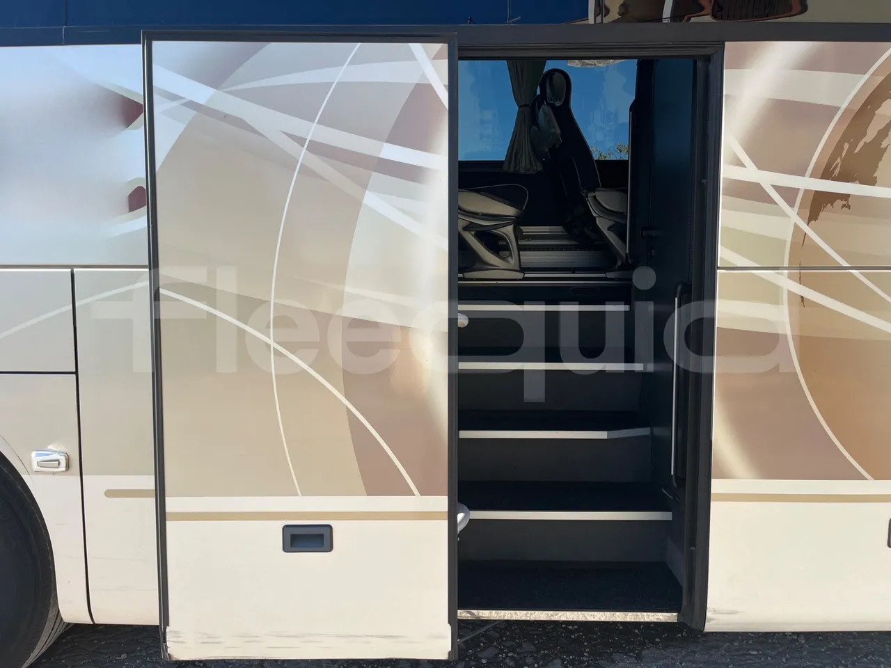 مركبة كوتش Mercedes-Benz Tourismo: صورة 17 مركبة كوتش Mercedes-Benz Tourismo: صورة 17