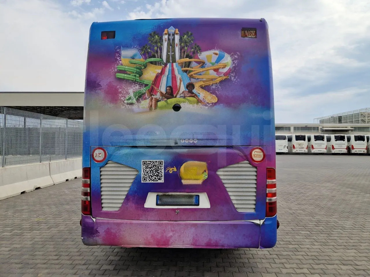 Mercedes-Benz Tourismo - مركبة كوتش: صورة 5 Mercedes-Benz Tourismo - مركبة كوتش: صورة 5