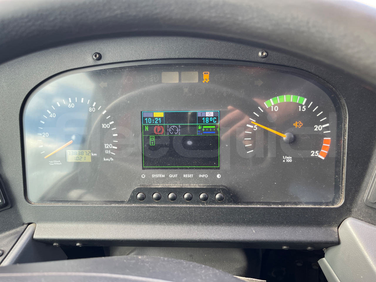 Mercedes-Benz Tourismo - مركبة كوتش: صورة 3 Mercedes-Benz Tourismo - مركبة كوتش: صورة 3