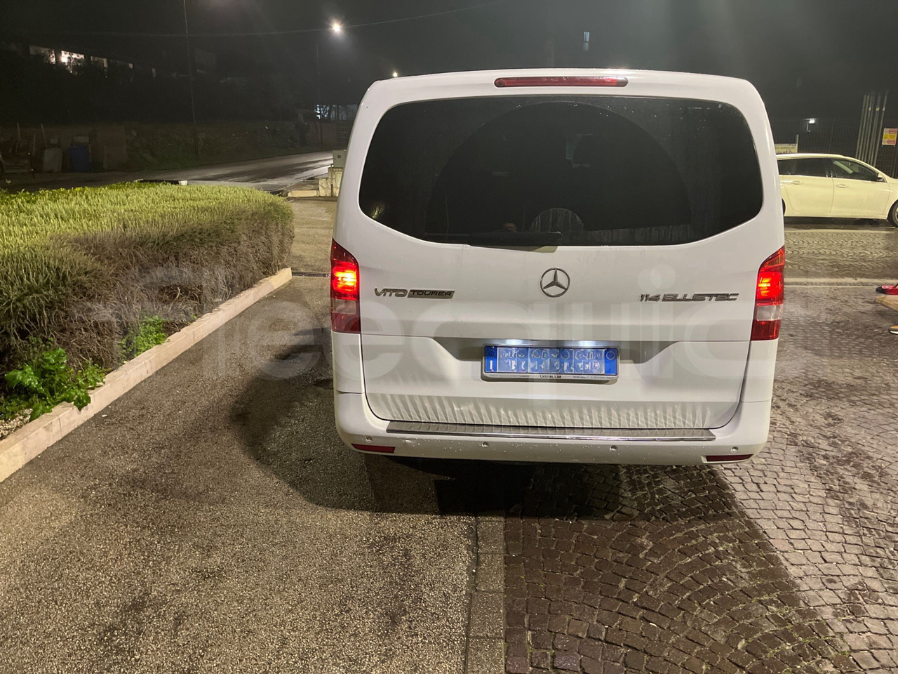 Mercedes-Benz Vito Tourer - حافلة صغيرة, ميكروباص: صورة 5 Mercedes-Benz Vito Tourer - حافلة صغيرة, ميكروباص: صورة 5