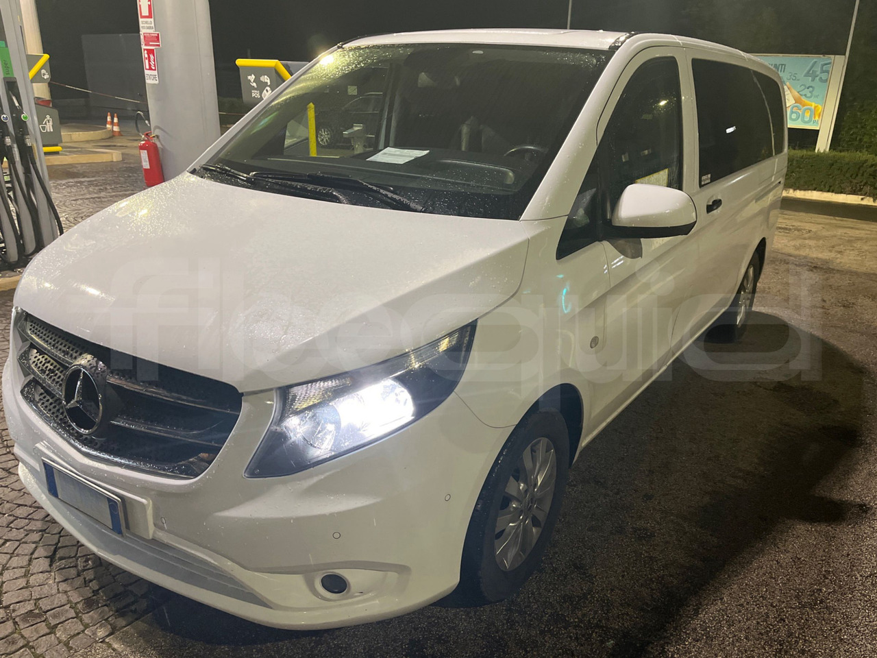 Mercedes-Benz Vito Tourer - حافلة صغيرة, ميكروباص: صورة 4 Mercedes-Benz Vito Tourer - حافلة صغيرة, ميكروباص: صورة 4