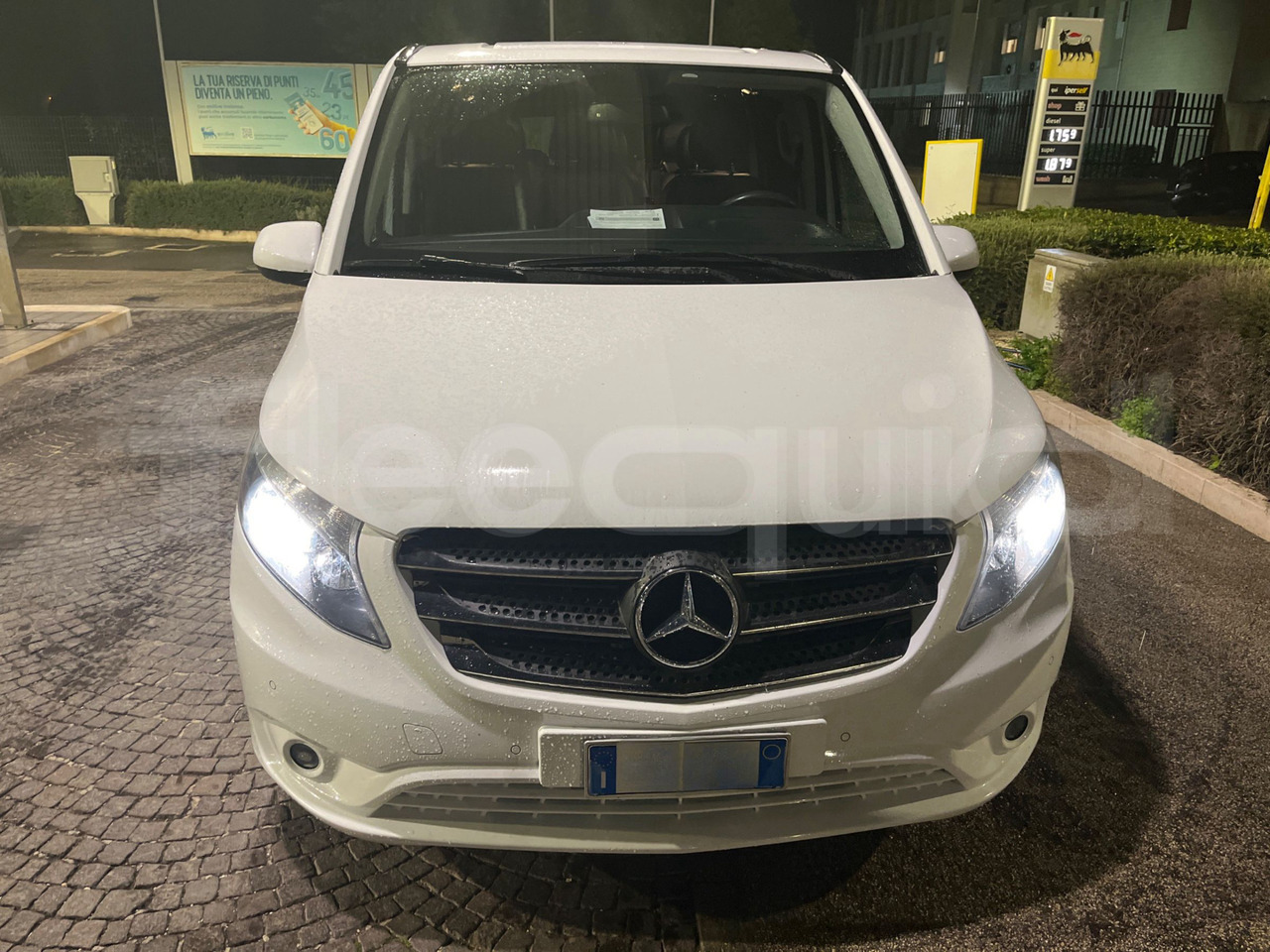 Mercedes-Benz Vito Tourer - حافلة صغيرة, ميكروباص: صورة 2 Mercedes-Benz Vito Tourer - حافلة صغيرة, ميكروباص: صورة 2