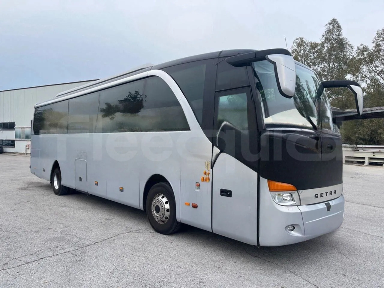 Setra S415 - مركبة كوتش: صورة 2 Setra S415 - مركبة كوتش: صورة 2