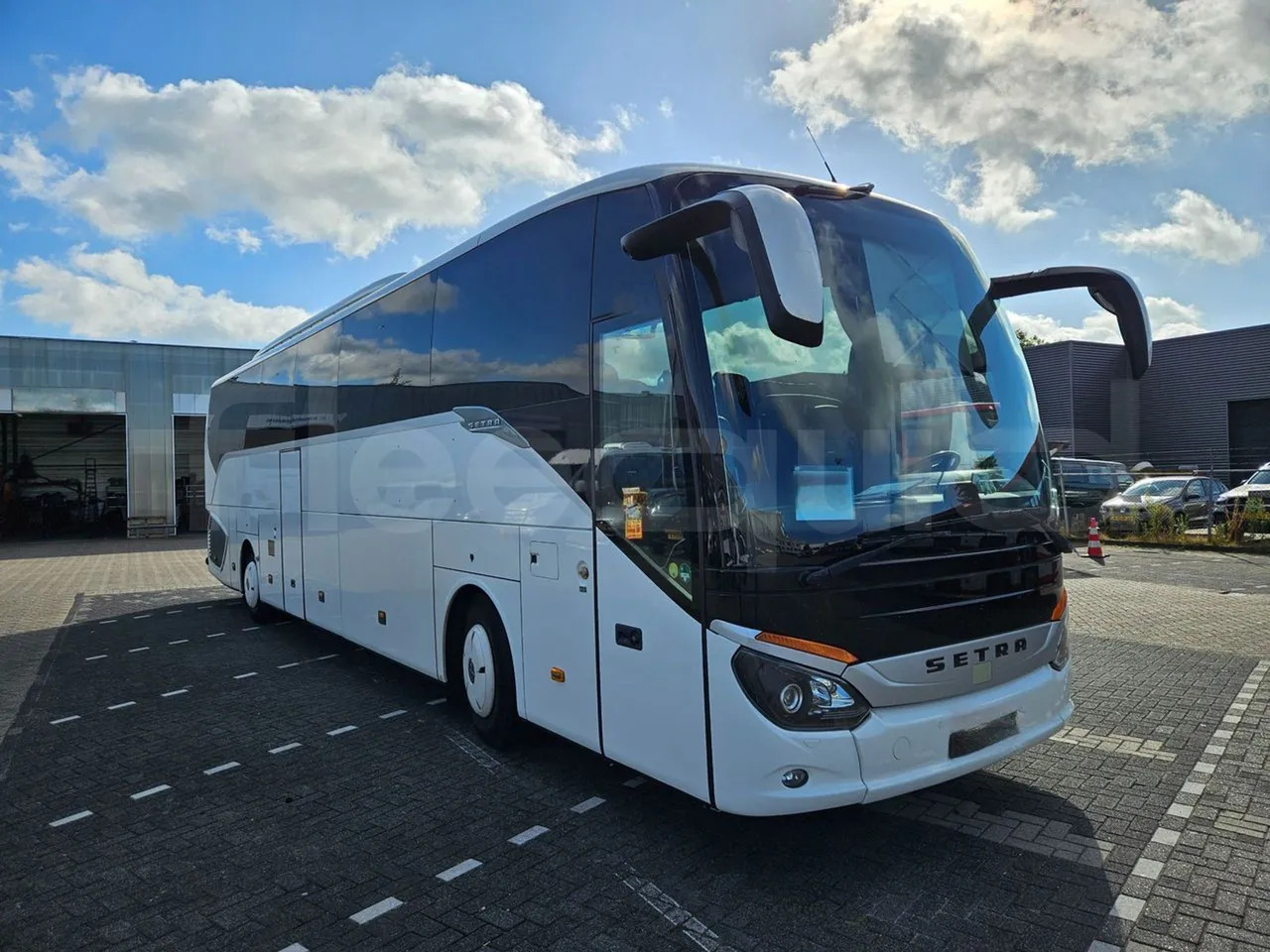 Setra S516 - مركبة كوتش: صورة 1 Setra S516 - مركبة كوتش: صورة 1