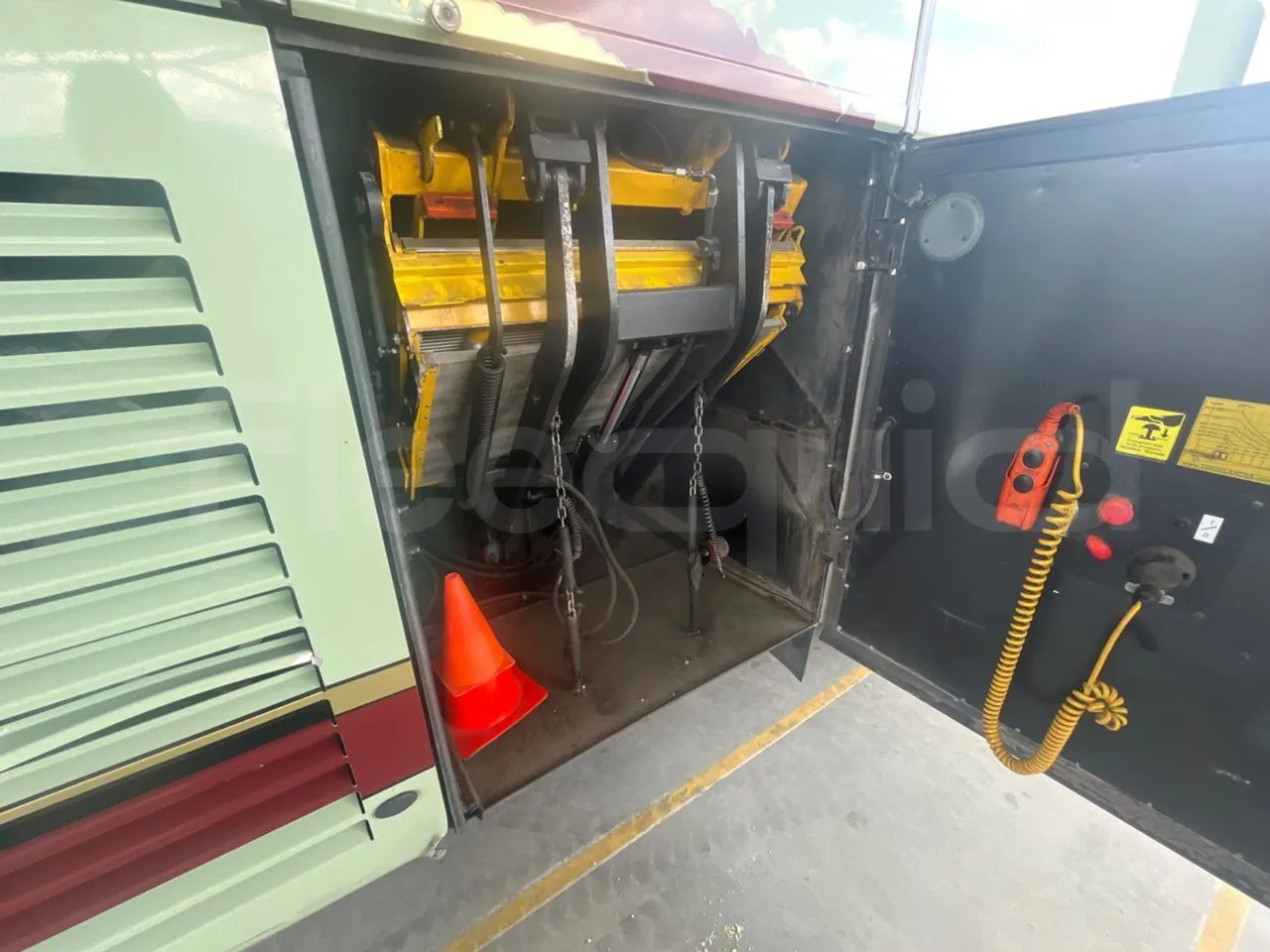 مركبة كوتش Van Hool Acron: صورة 18