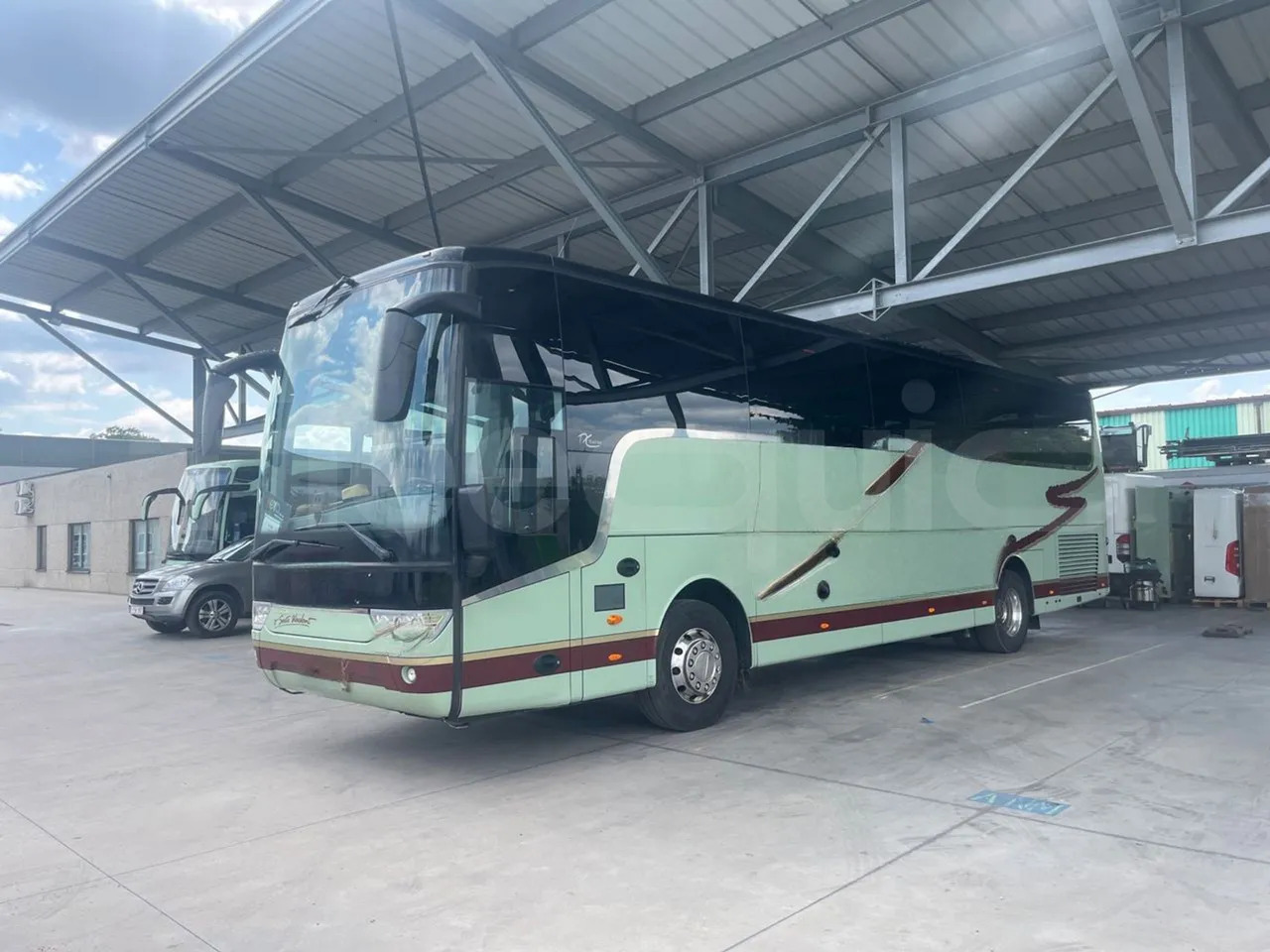 Van Hool Acron - مركبة كوتش: صورة 4 Van Hool Acron - مركبة كوتش: صورة 4