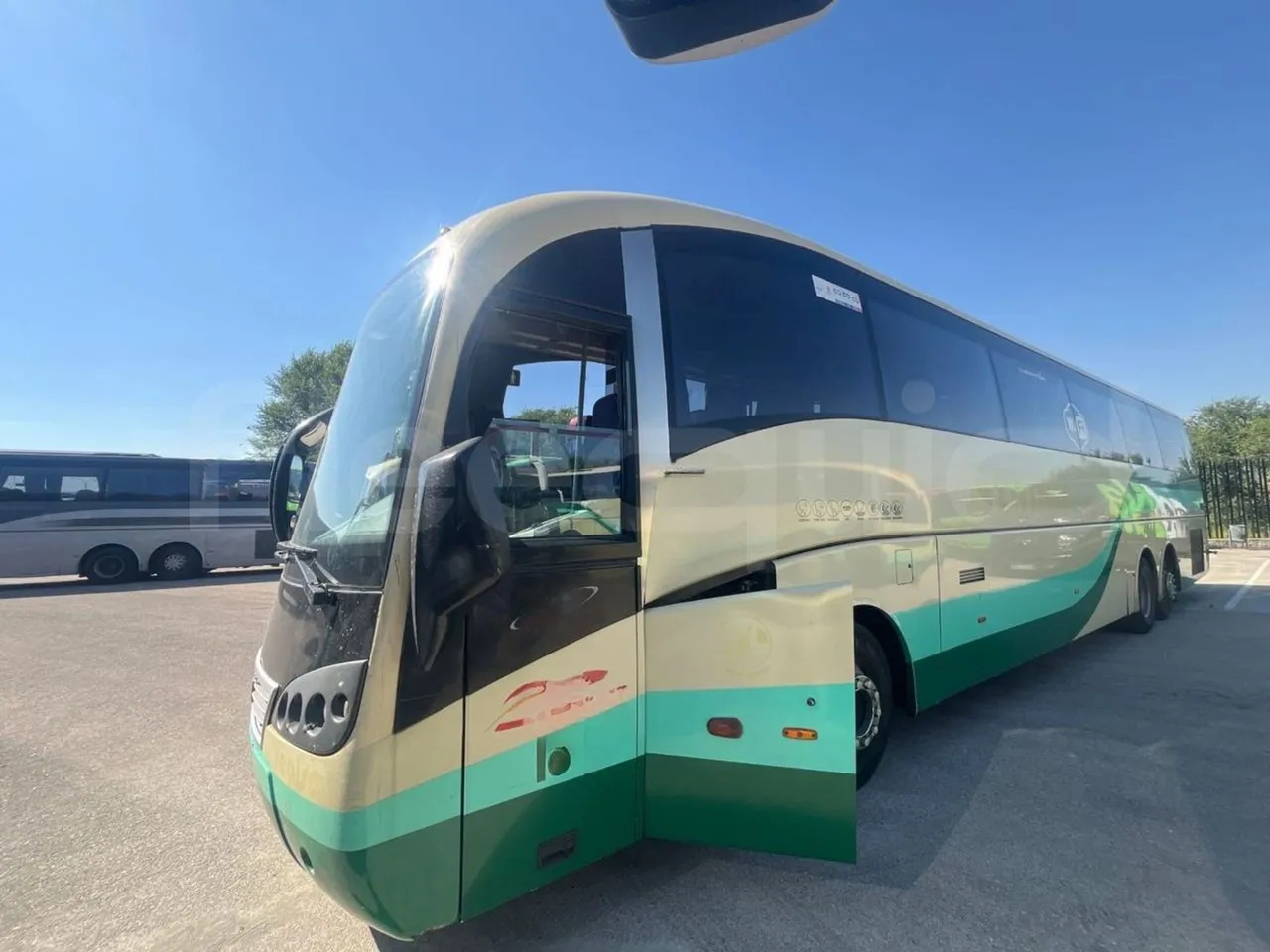 Volvo B12B - مركبة كوتش: صورة 3 Volvo B12B - مركبة كوتش: صورة 3