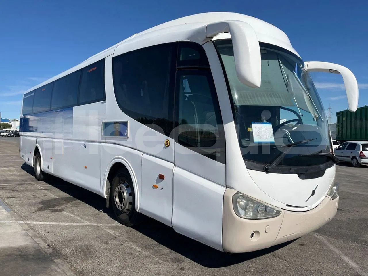 Volvo B12B - مركبة كوتش: صورة 1 Volvo B12B - مركبة كوتش: صورة 1