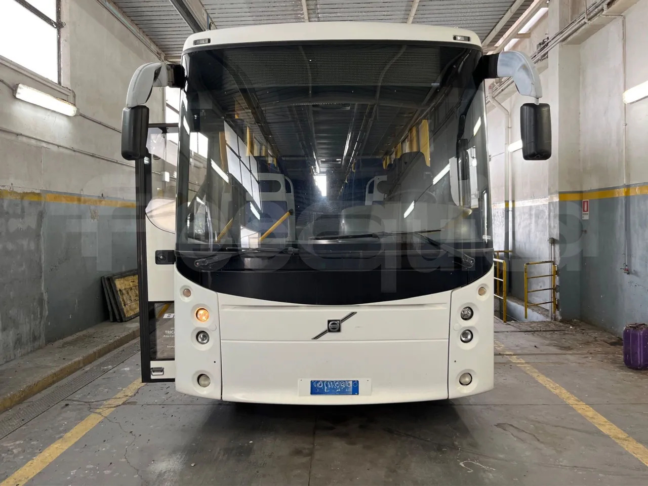 Volvo B12 - مركبة كوتش: صورة 2 Volvo B12 - مركبة كوتش: صورة 2