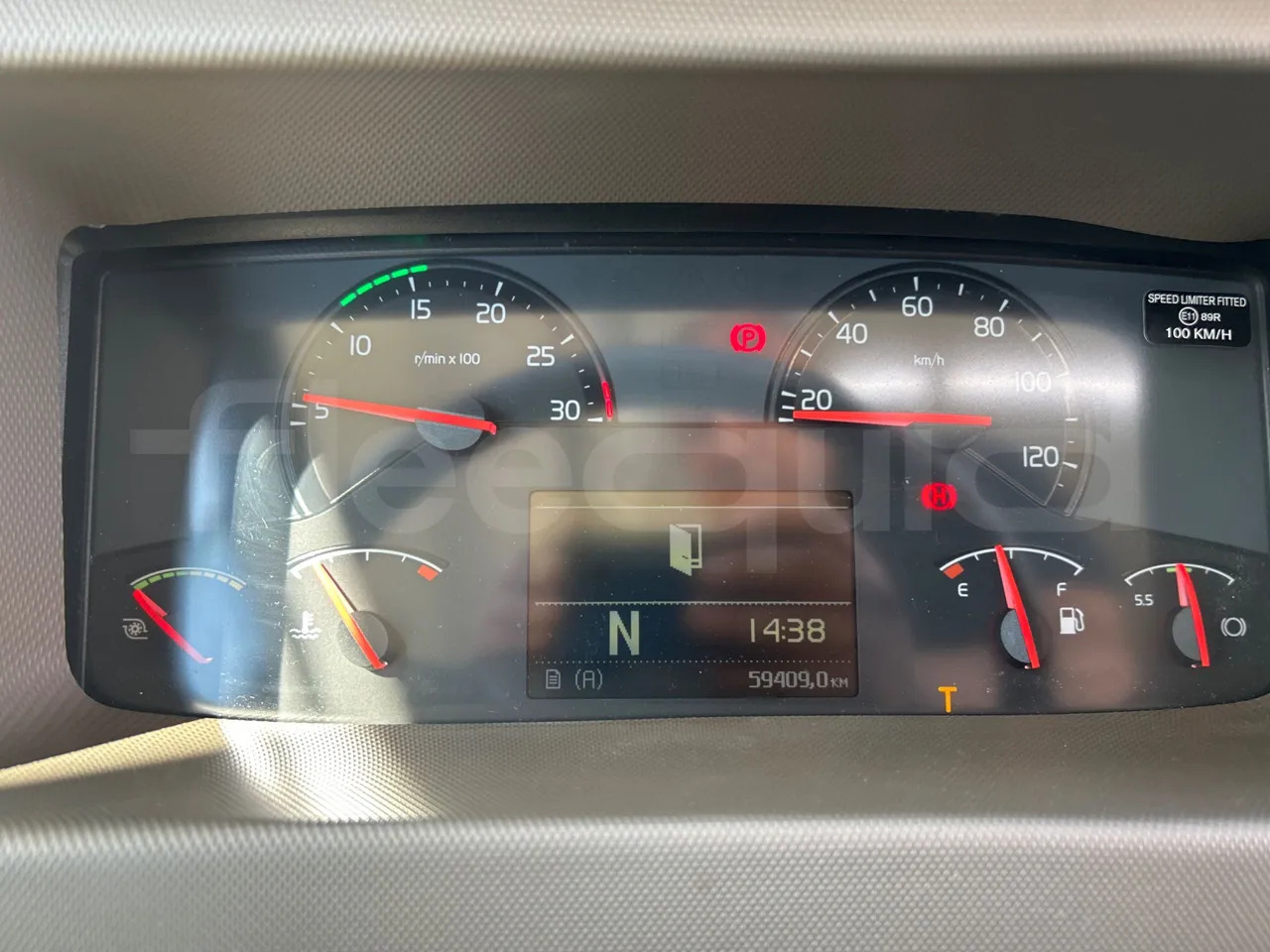 Volvo B8R - حافلة سوبربان: صورة 3 Volvo B8R - حافلة سوبربان: صورة 3