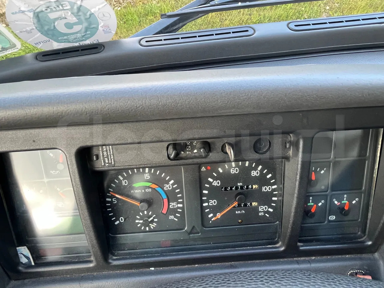 Volvo Barbi Genesis - مركبة كوتش: صورة 3 Volvo Barbi Genesis - مركبة كوتش: صورة 3