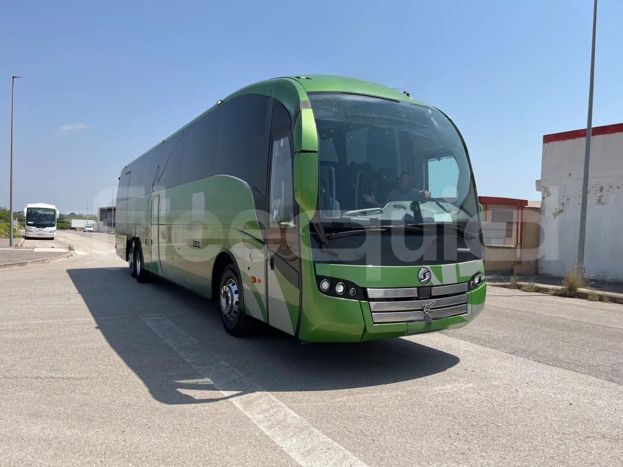 Volvo Sunsundegui - مركبة كوتش: صورة 1 Volvo Sunsundegui - مركبة كوتش: صورة 1