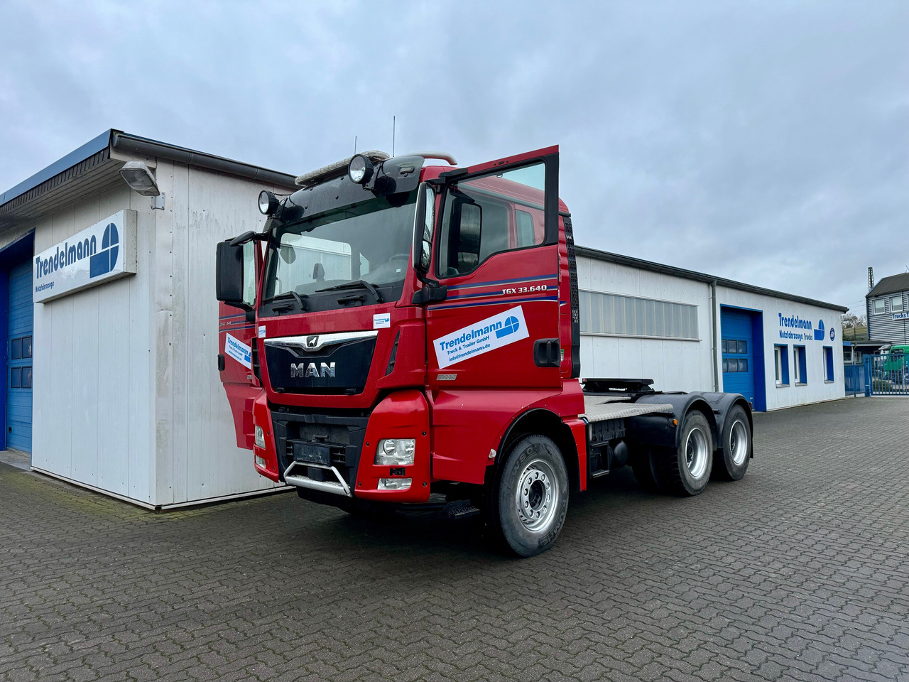 MAN TGS 33.640 6x4 Kipphydraulic-Retarder - وحدة جر: صورة 1 MAN TGS 33.640 6x4 Kipphydraulic-Retarder - وحدة جر: صورة 1