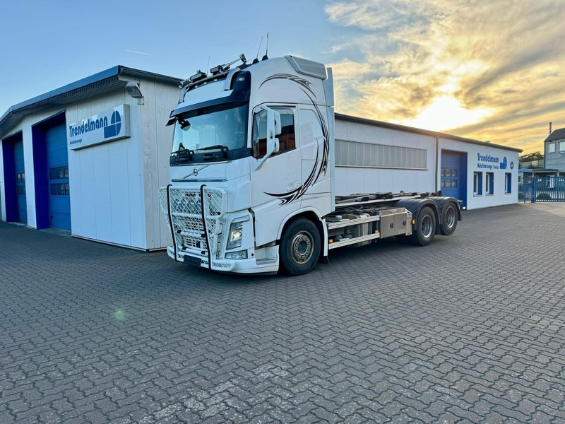Volvo FH 540 6x4 Liftachse ARK-Hooklift-Funk-Radio-Comand Retarder - شاحنة ذات خطاف: صورة 1 Volvo FH 540 6x4 Liftachse ARK-Hooklift-Funk-Radio-Comand Retarder - شاحنة ذات خطاف: صورة 1